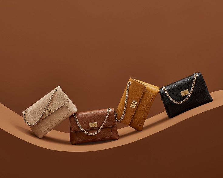Women’s Clutches